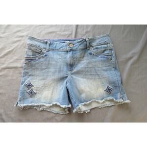 Wrangler Women's Mid Rise Vintage 4” Denim Shorts Distressed Size 13/14 Diamonds